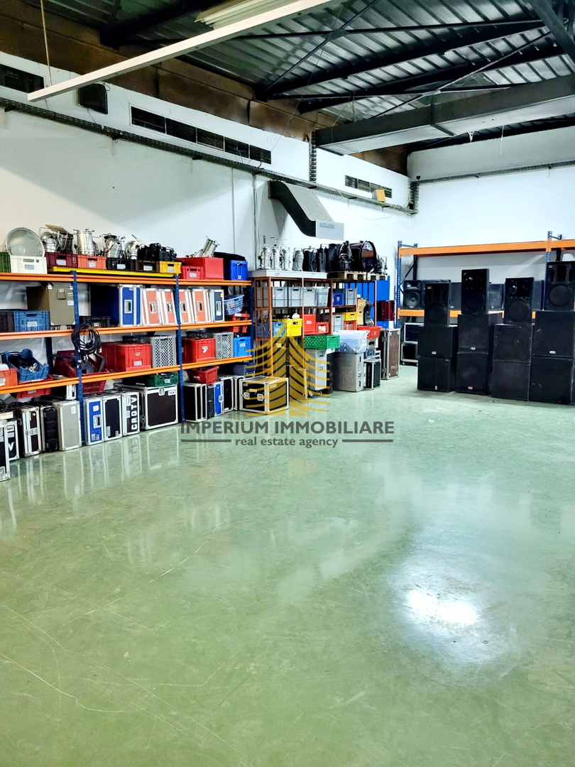 Poslovni prostor, prodaja, Hrvatska Kostajnica, 3000 m2, poslovni kompleks