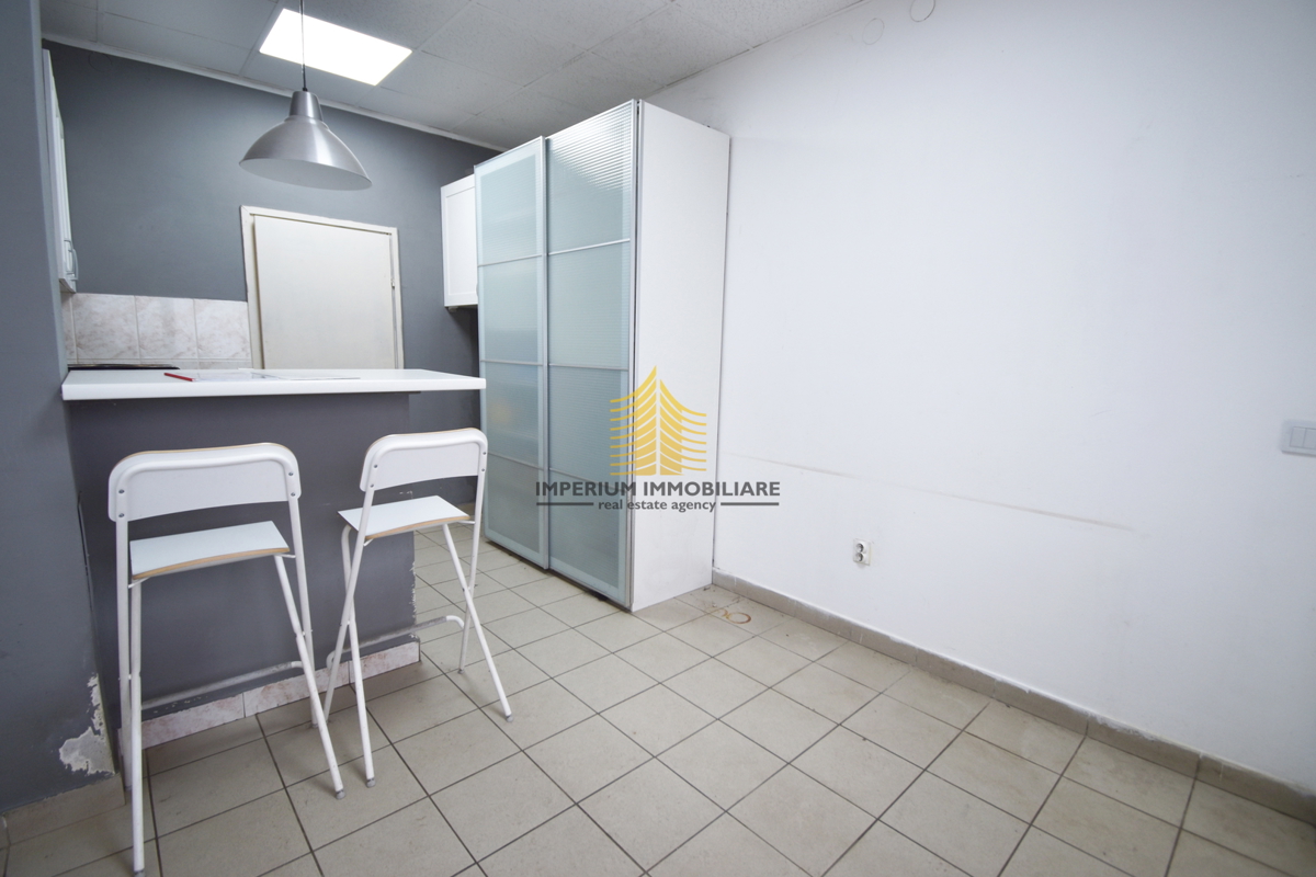 Poslovni prostor, prodaja, Trešnjevka - Sjever, Rudeš, 17 m2, ulični lokal