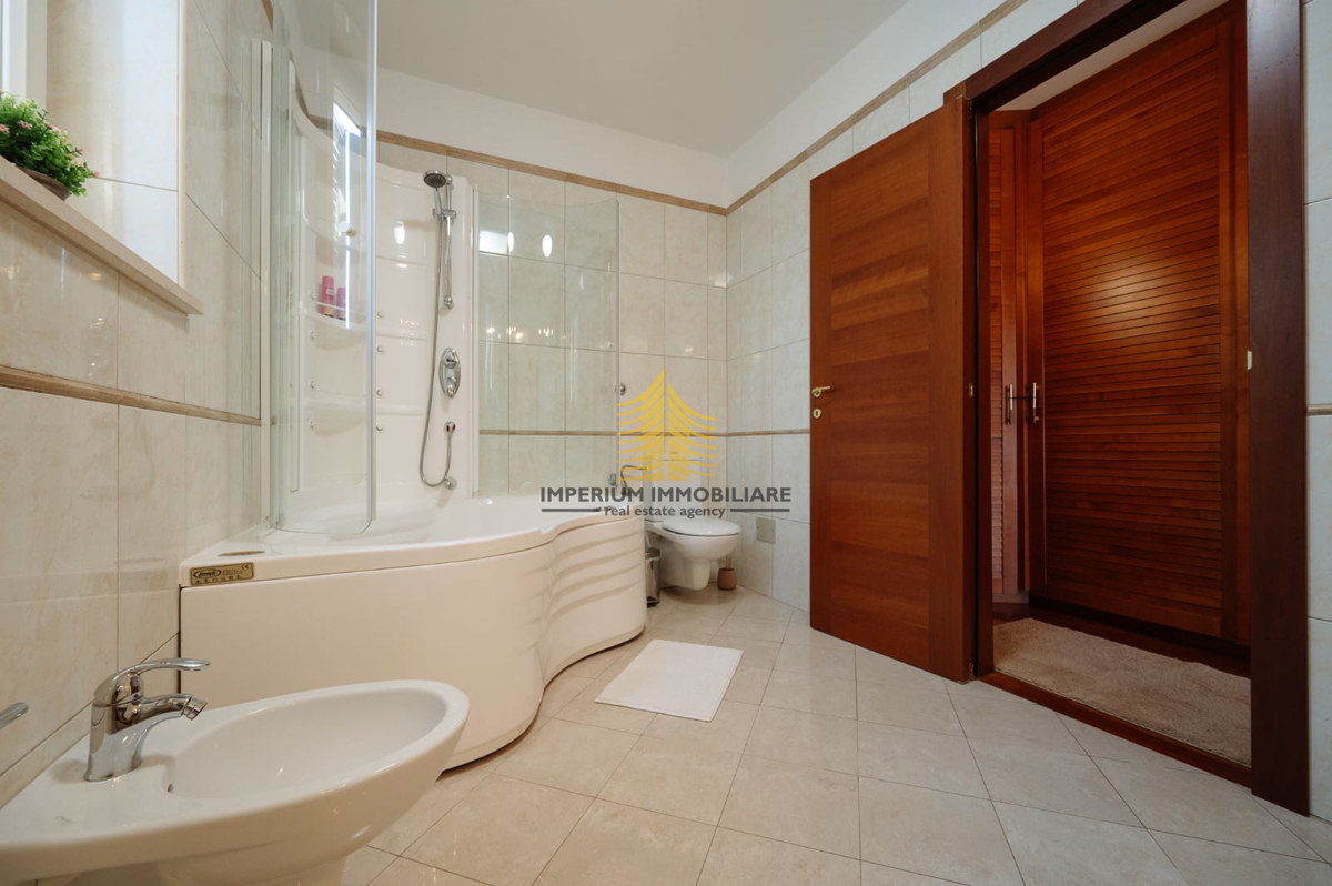 Hiša, prodaja, Zadar-okolica, Kožino, 882,08 m2, vila