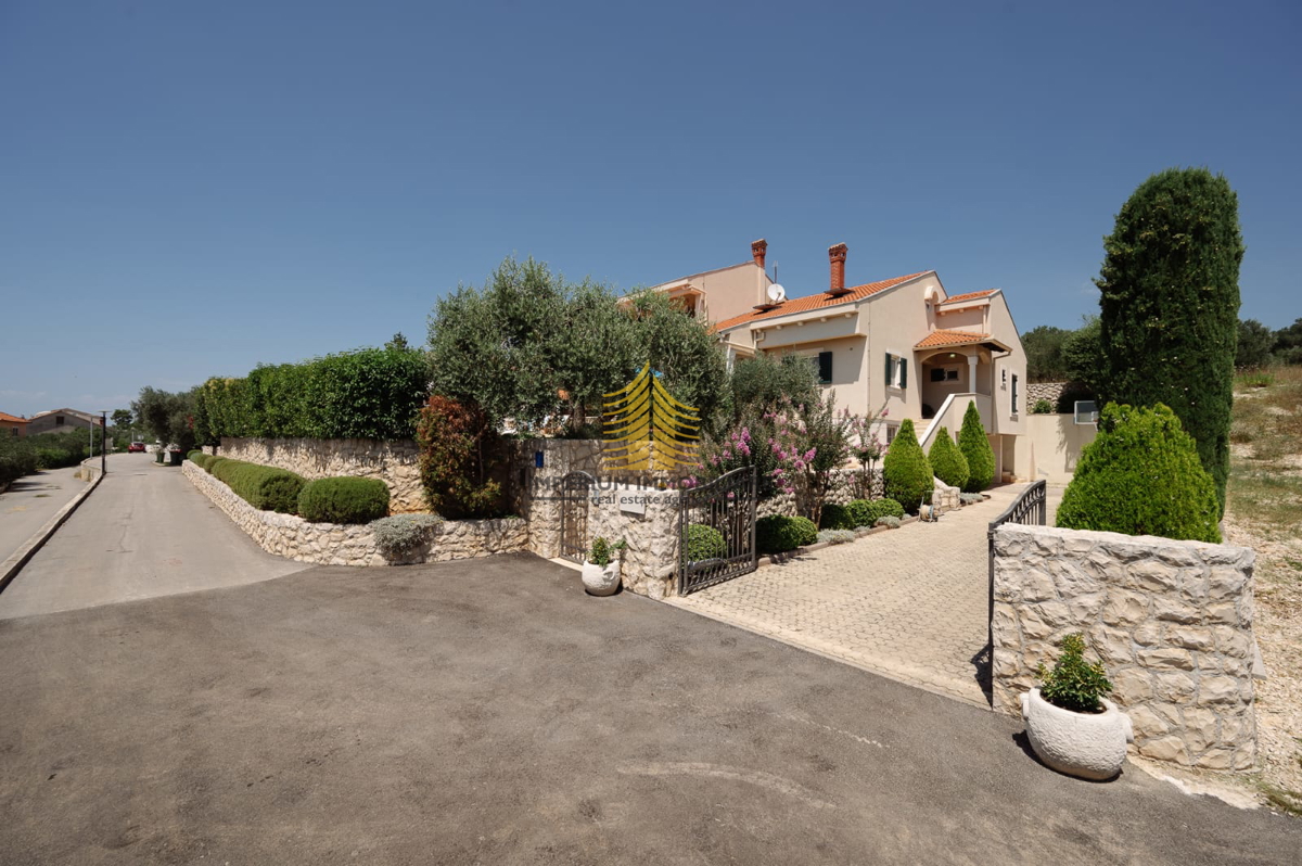 Hiša, prodaja, Zadar-okolica, Kožino, 882,08 m2, vila