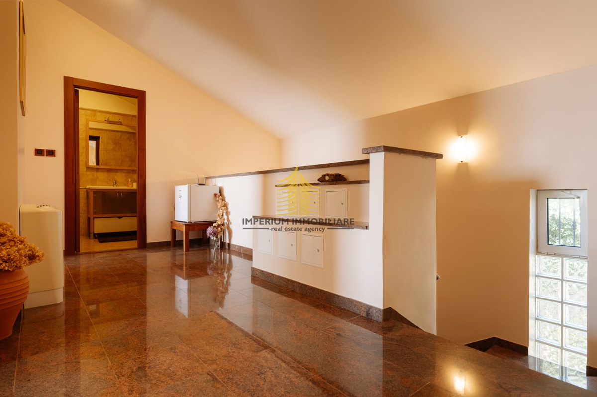 Hiša, prodaja, Zadar-okolica, Kožino, 882,08 m2, vila