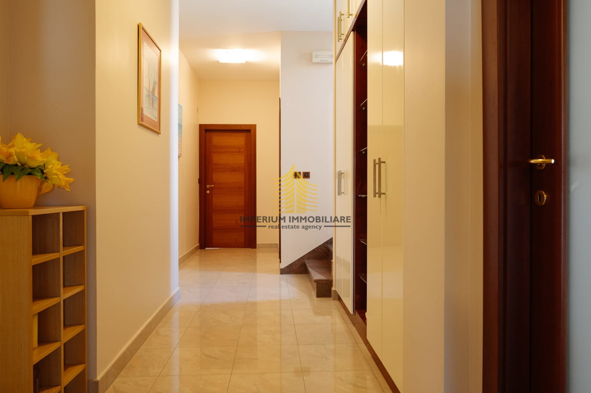 Hiša, prodaja, Zadar-okolica, Kožino, 882,08 m2, vila