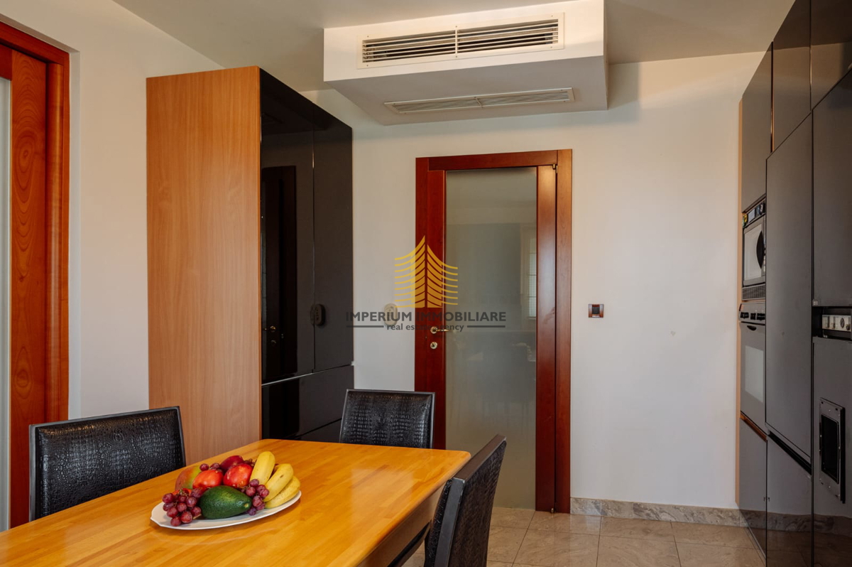 Hiša, prodaja, Zadar-okolica, Kožino, 882,08 m2, vila