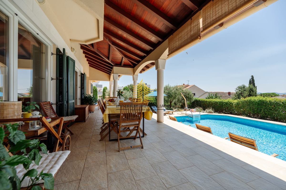 Hiša, prodaja, Zadar-okolica, Kožino, 882,08 m2, vila