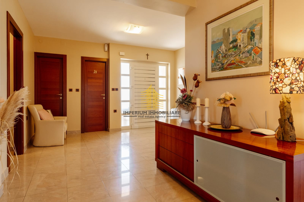 Hiša, prodaja, Zadar-okolica, Kožino, 882,08 m2, vila