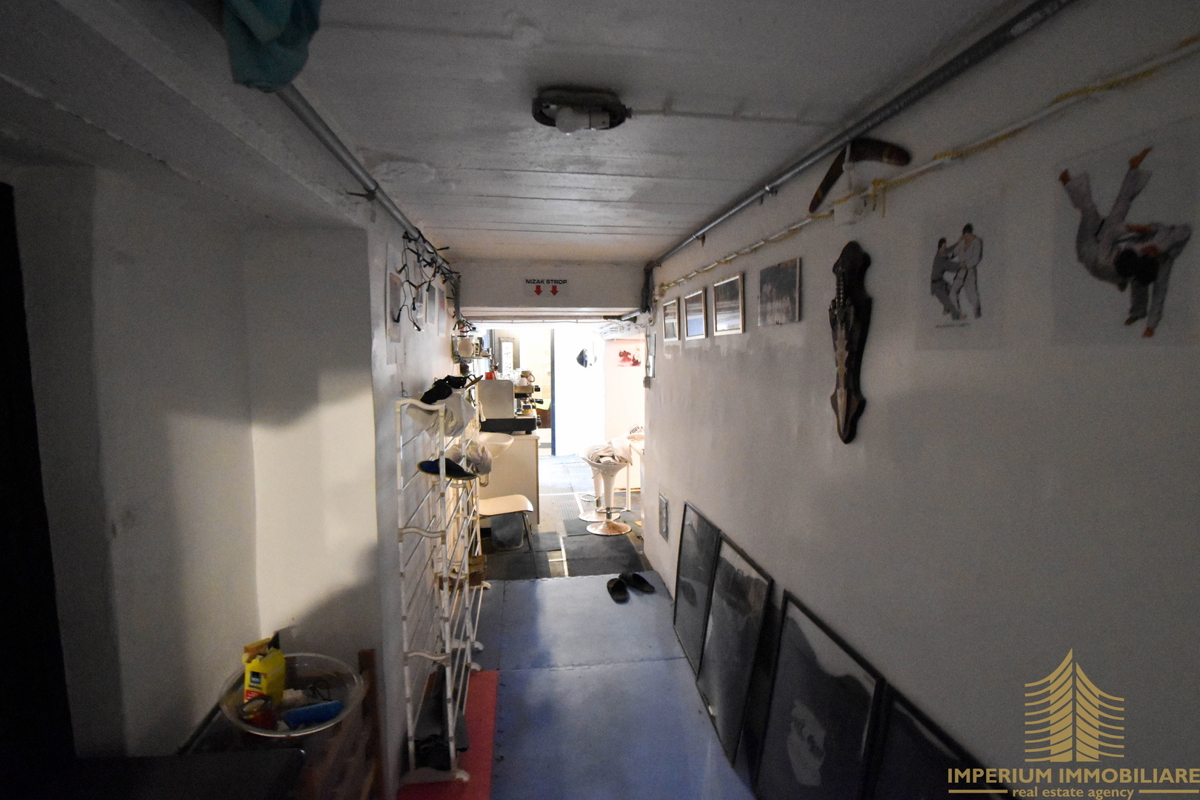 Poslovni prostor, prodaja, Donji grad, Donji grad, 90 m2, kombiniran prostor
