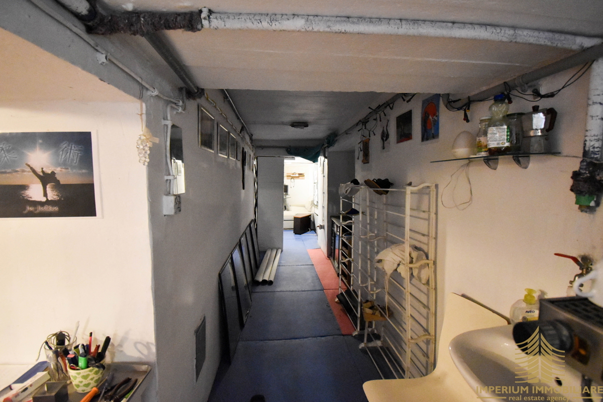 Poslovni prostor, prodaja, Donji grad, Donji grad, 90 m2, kombiniran prostor