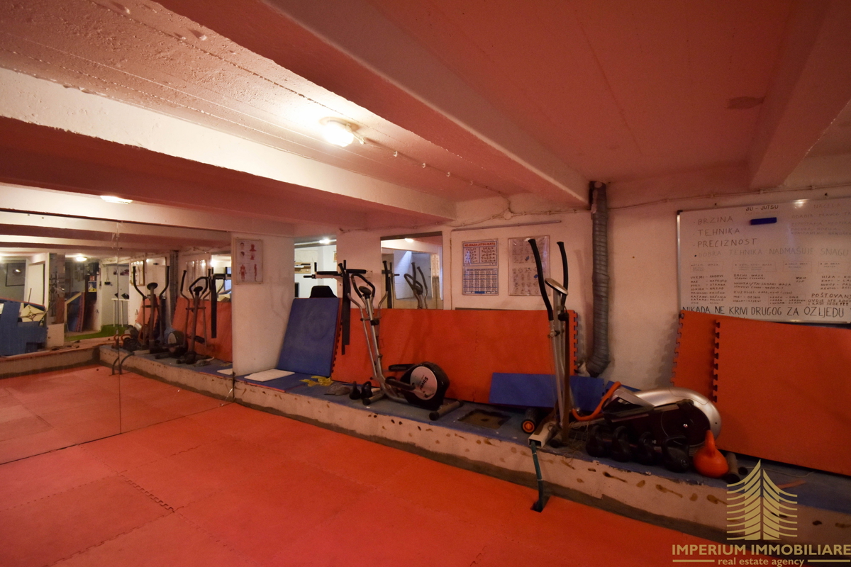 Poslovni prostor, prodaja, Donji grad, Donji grad, 90 m2, kombiniran prostor