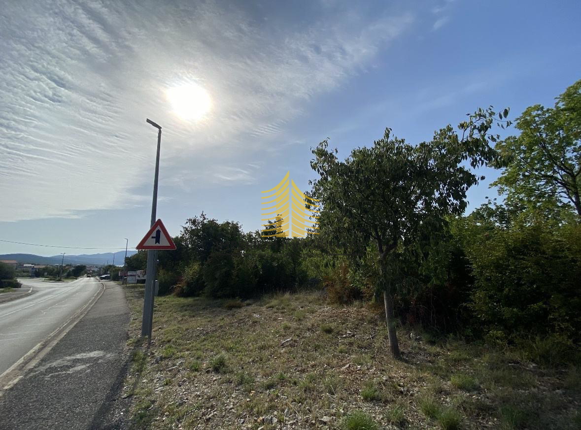 Zemljišče, prodaja, Jasenice, Maslenica, 1235 m2, zazidljivo zemljišče