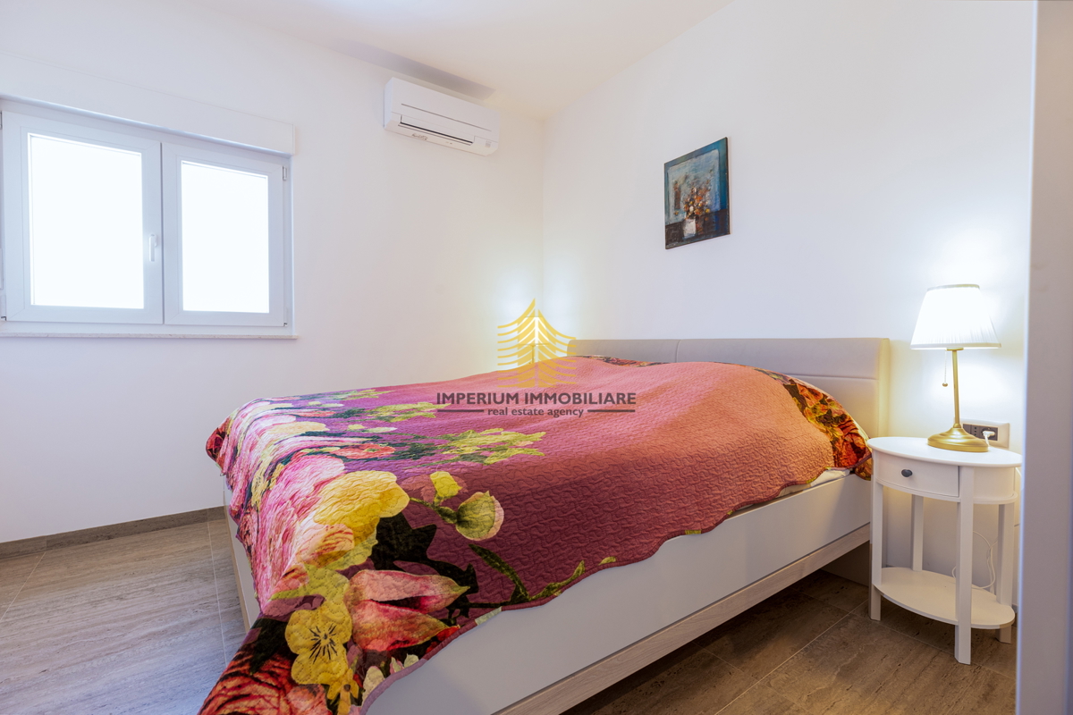 Hiša, Prodaja, Kaštel Lukšić, 113 m2, Samostojna