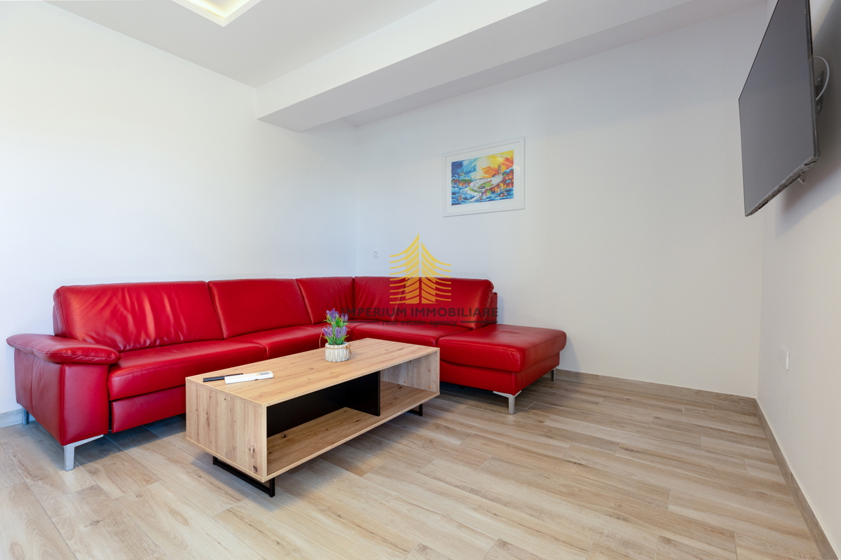 Hiša, Prodaja, Kaštel Lukšić, 113 m2, Samostojna