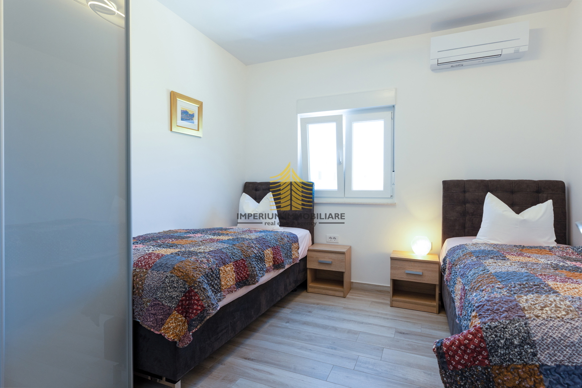 Hiša, Prodaja, Kaštel Lukšić, 113 m2, Samostojna