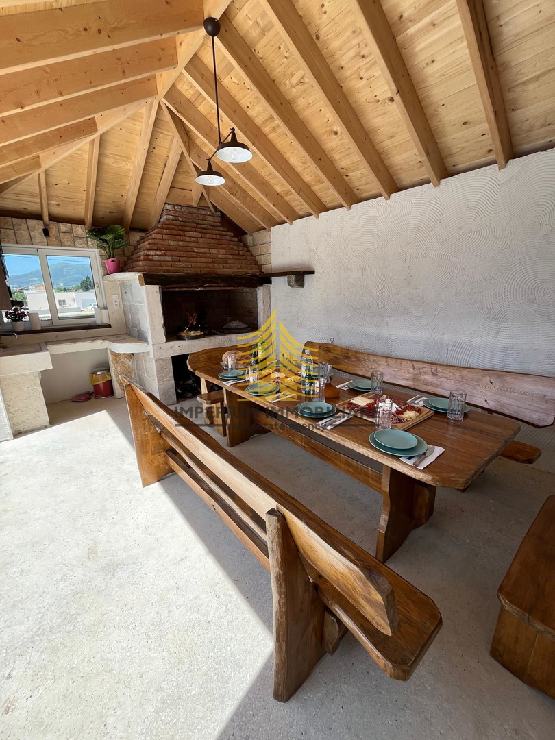 Hiša, Prodaja, Kaštel Lukšić, 113 m2, Samostojna