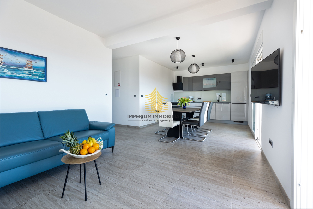 Hiša, Prodaja, Kaštel Lukšić, 113 m2, Samostojna