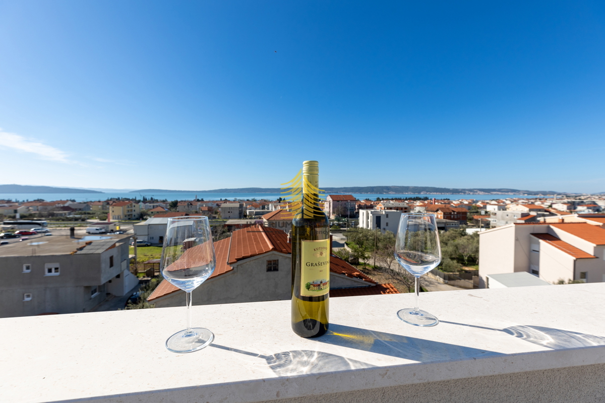 Hiša, Prodaja, Kaštel Lukšić, 113 m2, Samostojna