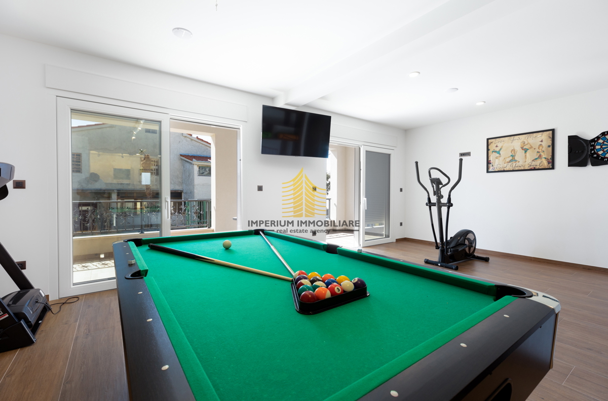 Hiša, Prodaja, Kaštel Lukšić, 113 m2, Samostojna