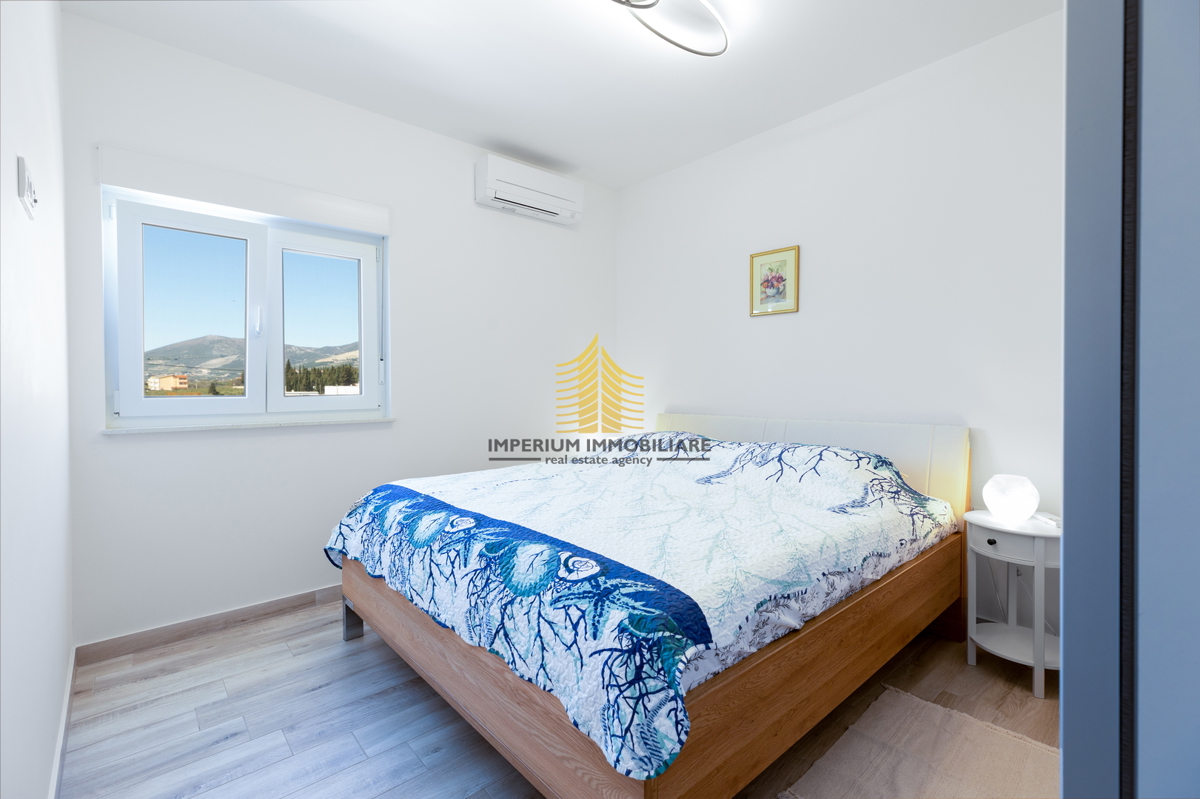 Hiša, Prodaja, Kaštel Lukšić, 113 m2, Samostojna