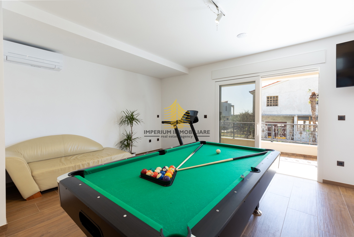 Hiša, Prodaja, Kaštel Lukšić, 113 m2, Samostojna