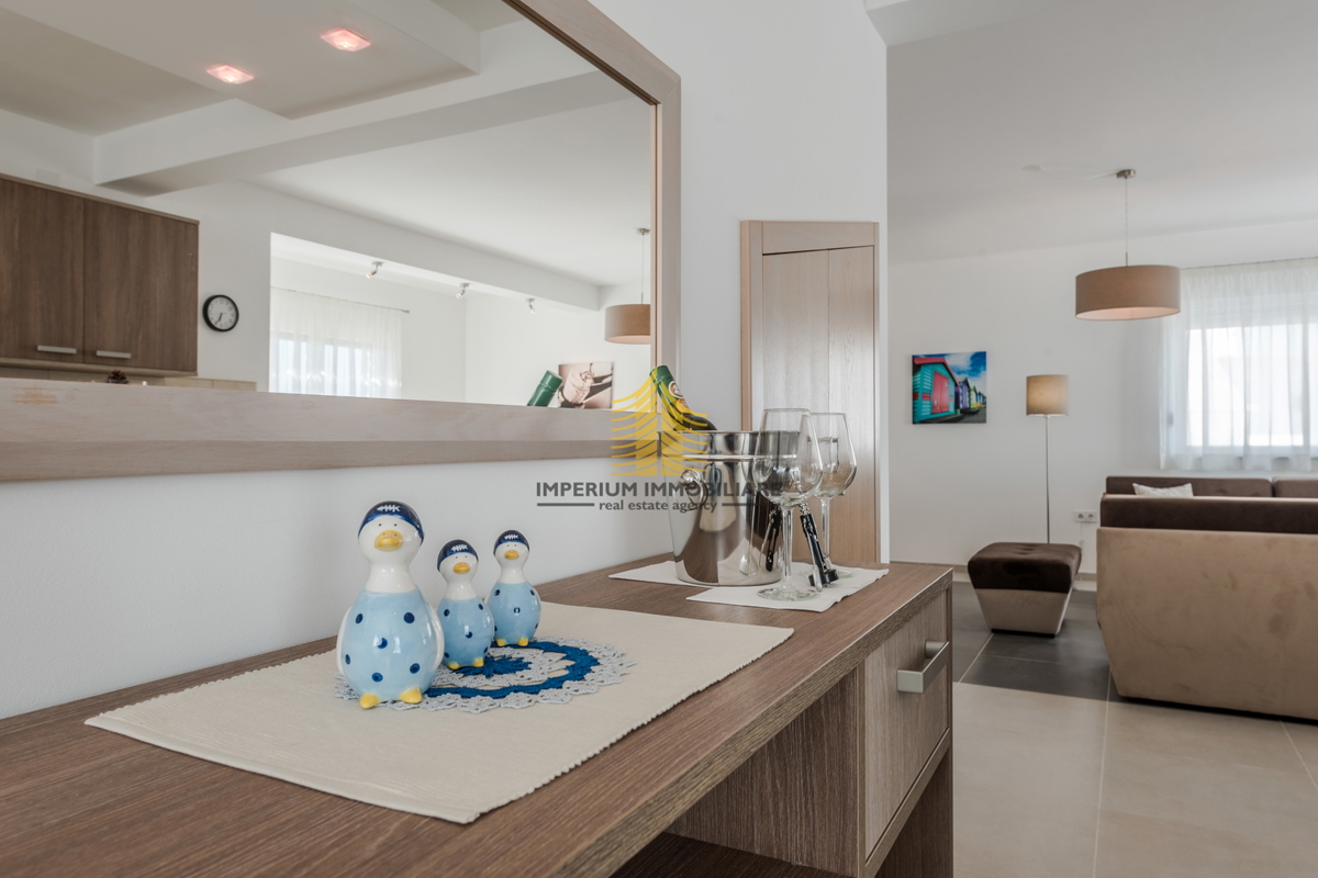 Hiša, Prodaja, Sukošan, Debeljak, 188 m2, Vila