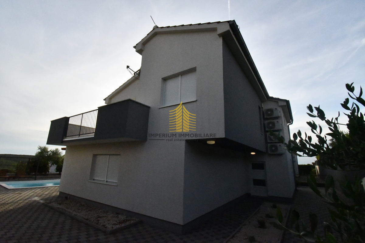 Hiša, Prodaja, Sukošan, Debeljak, 188 m2, Vila