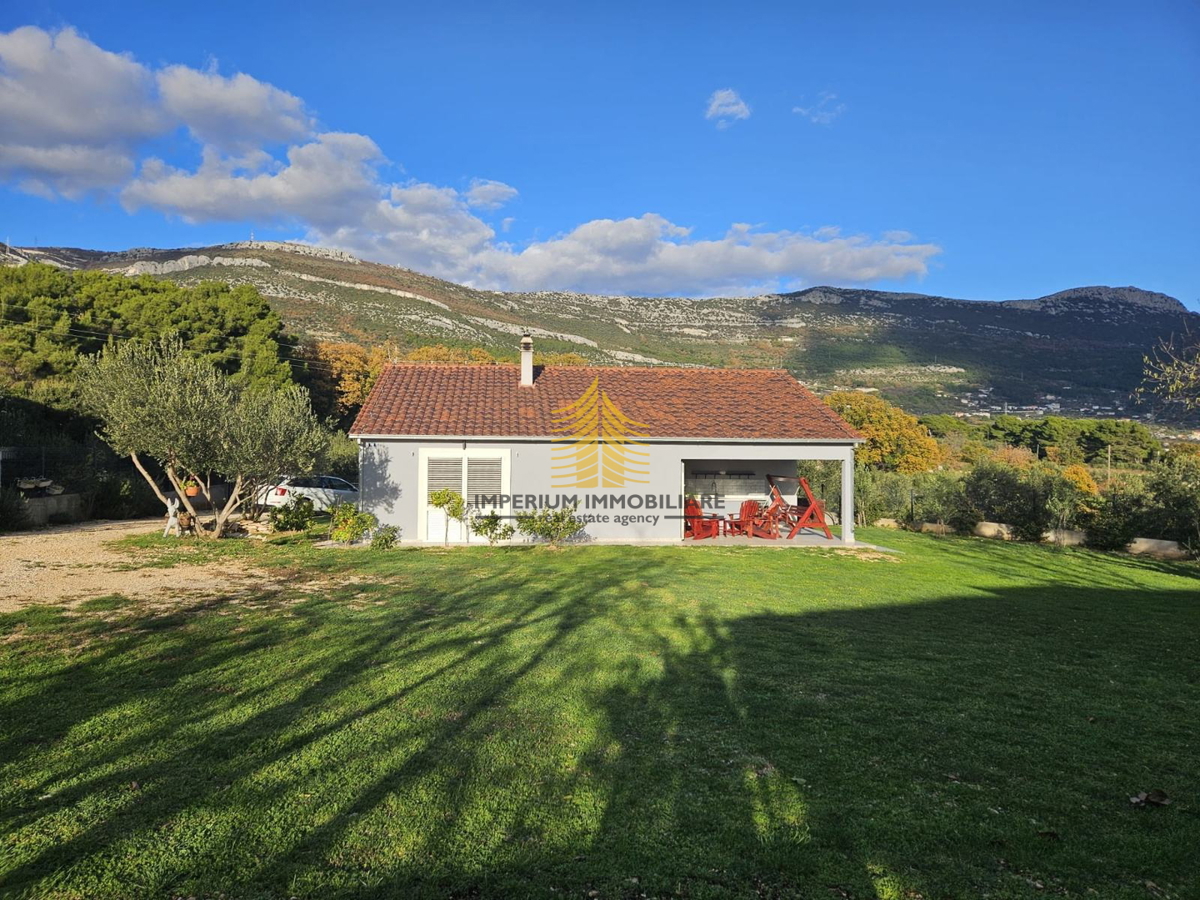 Hiša, Prodaja, Kaštel Novi, 146 m2, Samostojna