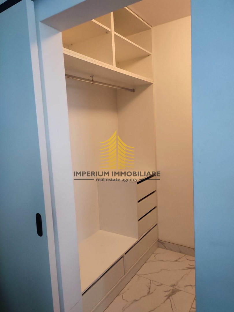 Hiša, Prodaja, Kaštel Novi, 146 m2, Samostojna