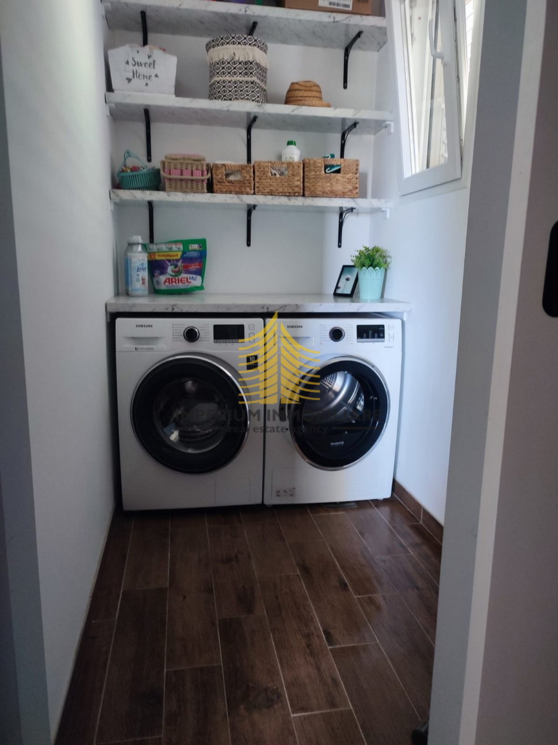 Hiša, Prodaja, Kaštel Novi, 146 m2, Samostojna