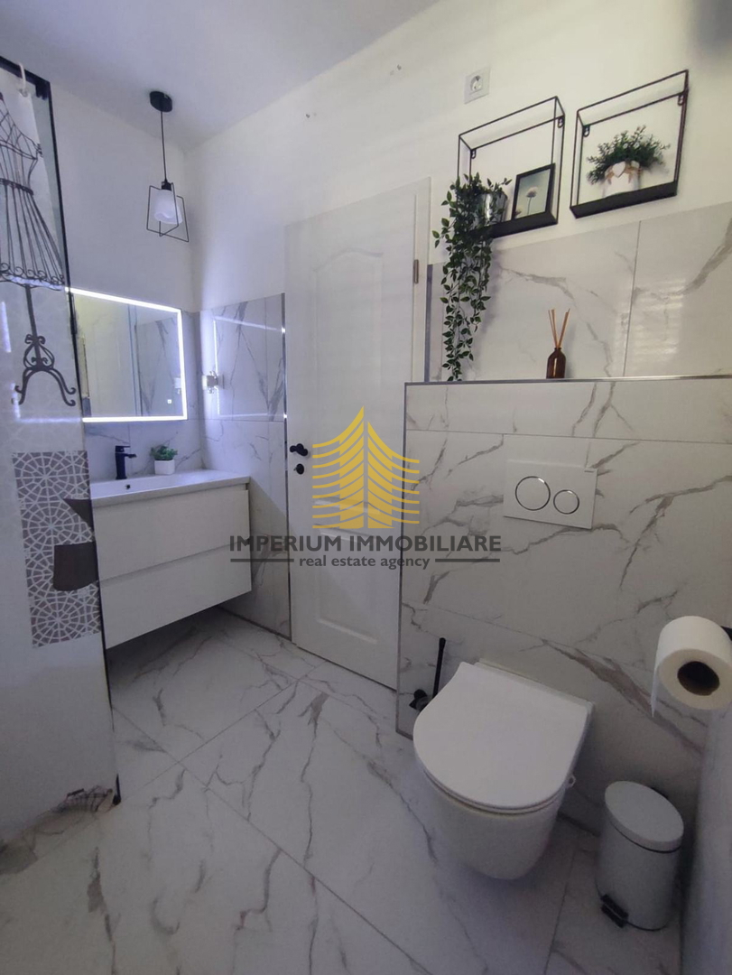 Hiša, Prodaja, Kaštel Novi, 146 m2, Samostojna