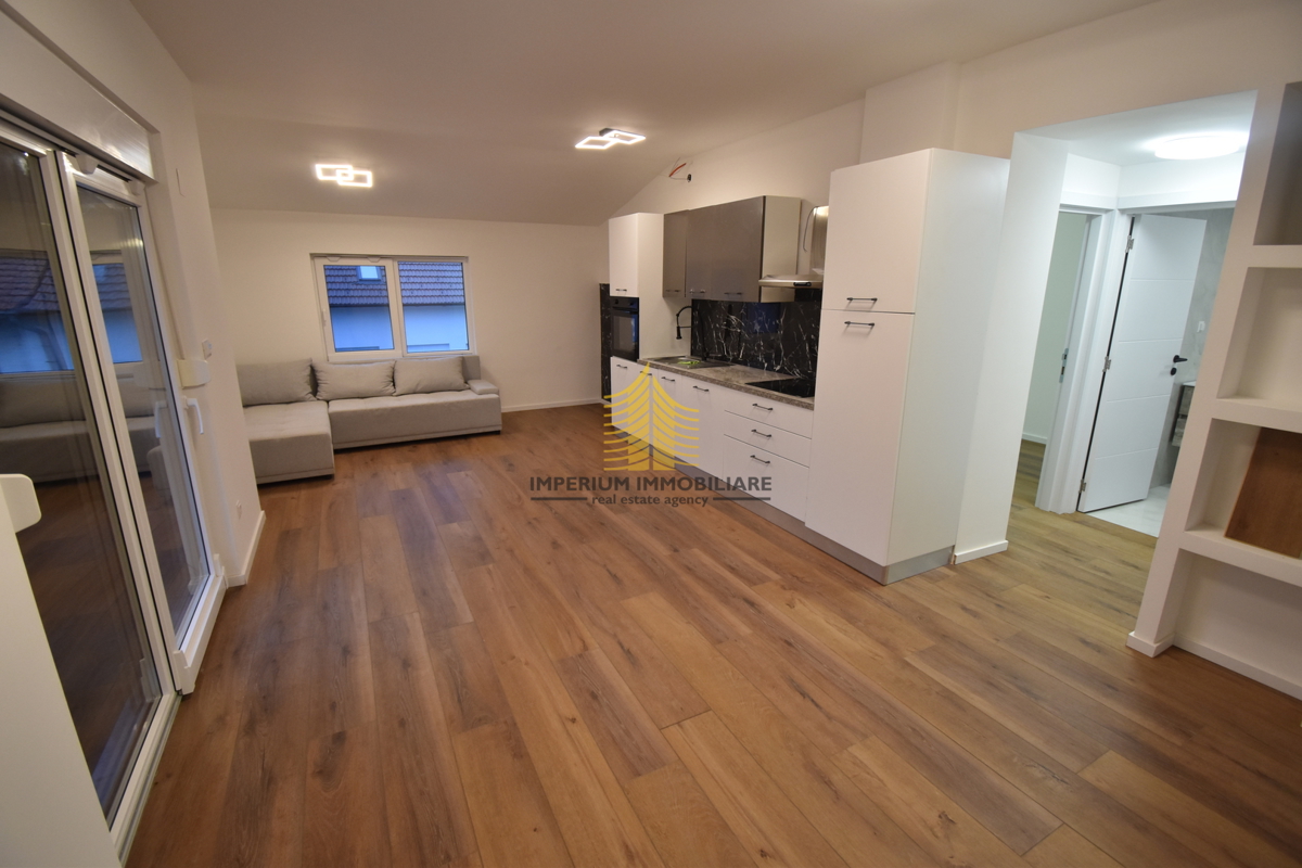 Hiša, Prodaja, Gornja Dubrava, Trnovčica, 272 m2, Večstanovanjska stavba