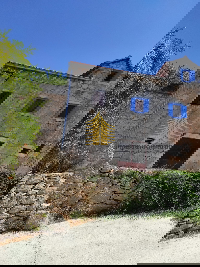 Hiša, prodaja, Milna, Bobovišća, 90 m2, samostojna