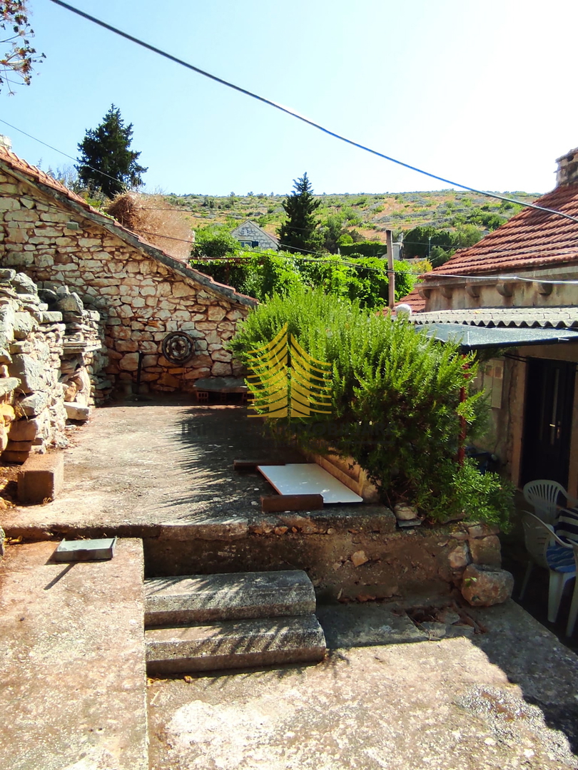 Hiša, prodaja, Milna, Bobovišća, 90 m2, samostojna