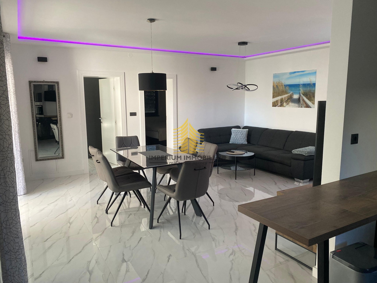 Hiša, Prodaja, 400 m2