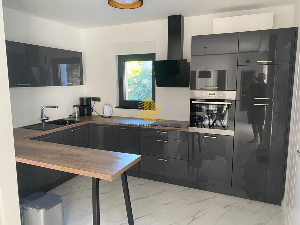 Hiša, Prodaja, 400 m2
