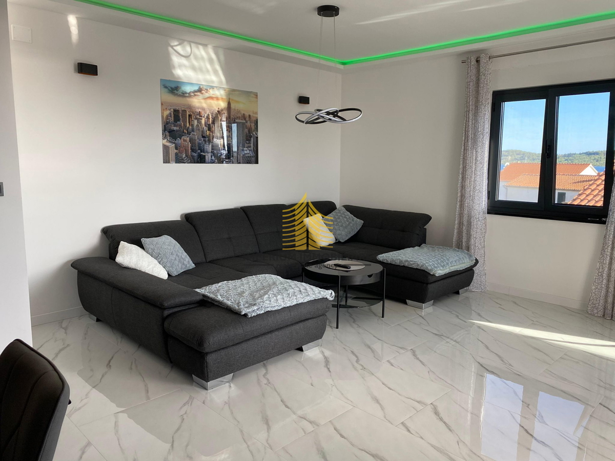 Hiša, Prodaja, 400 m2