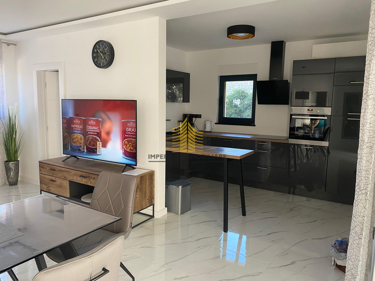 Hiša, Prodaja, 400 m2