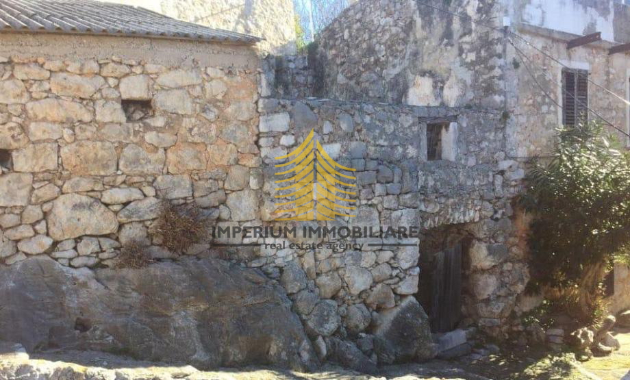 Hiša, prodaja, Jelsa, Vrisnik, 104 m2, v vrsti