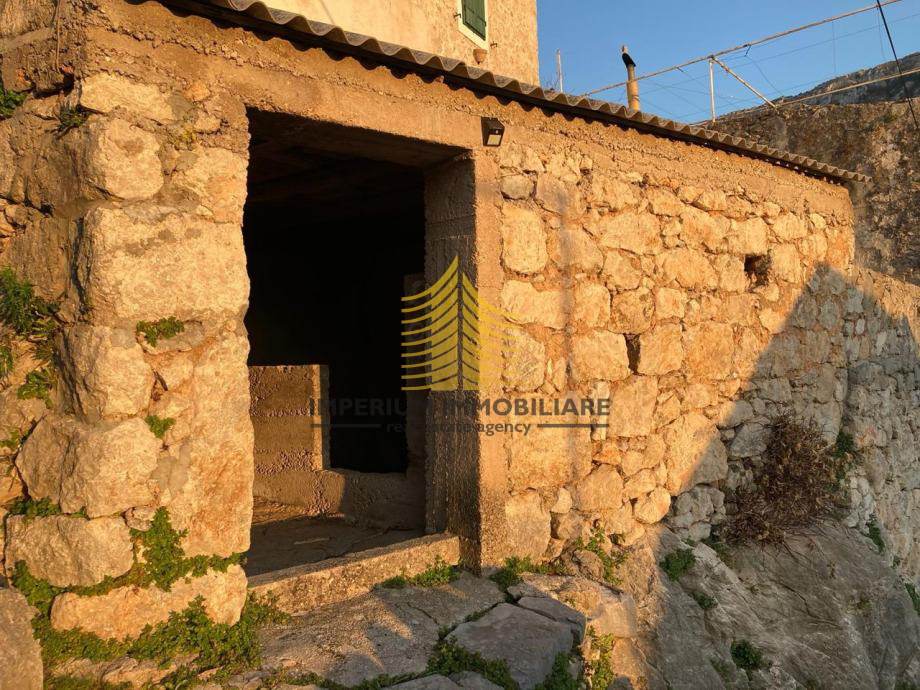 Hiša, prodaja, Jelsa, Vrisnik, 104 m2, v vrsti