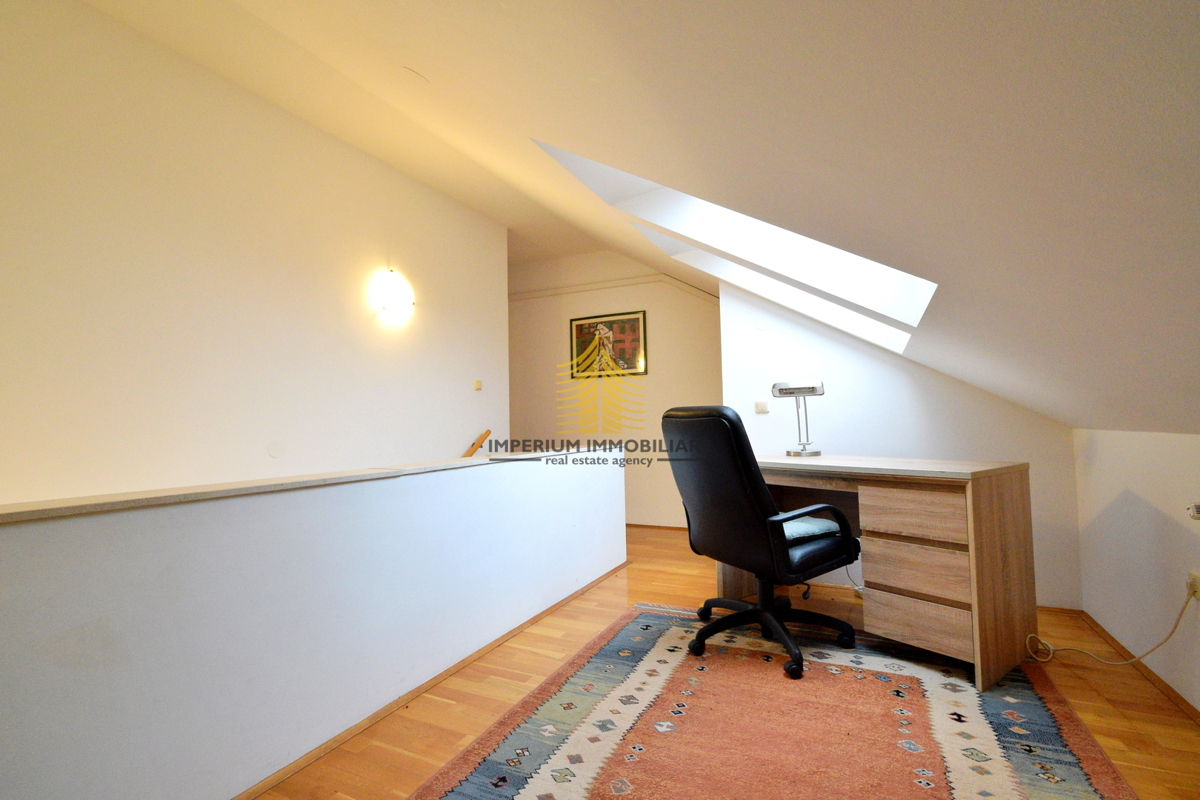 Hiša, prodaja, Brezovica, Starjak, 268 m2, vila