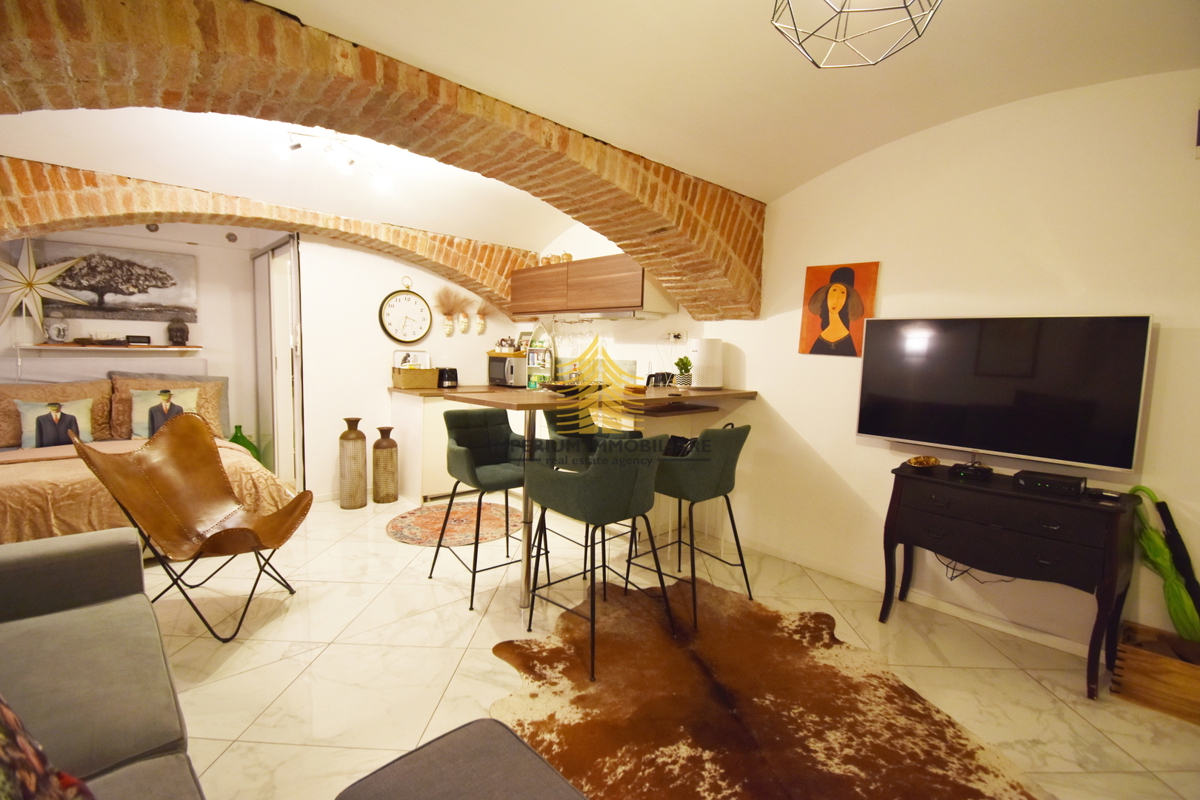 Stanovanje, prodaja, Donji Grad, Donji grad, 29 m2, enoprostorsko