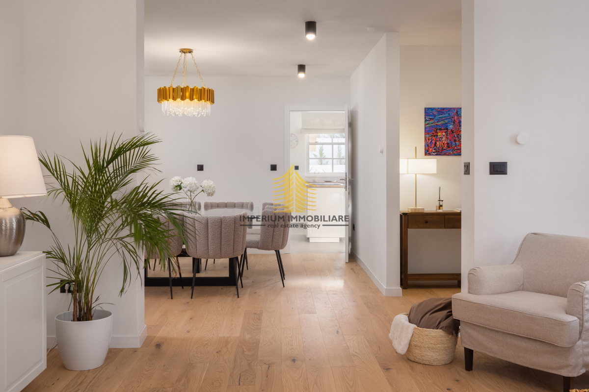 Hiša, prodaja, Rogoznica, Ražanj, 407,32 m2, vila