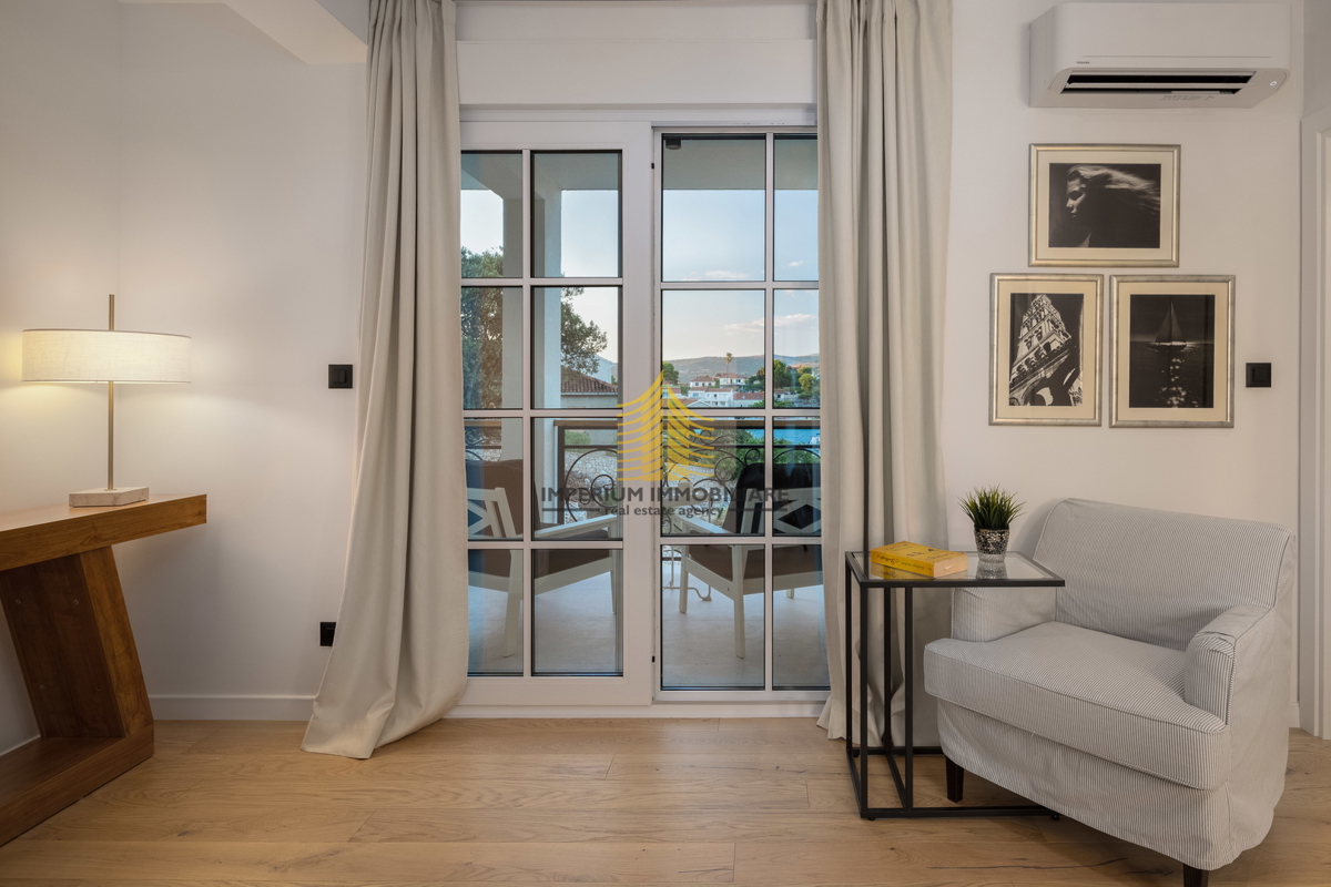 Hiša, prodaja, Rogoznica, Ražanj, 407,32 m2, vila