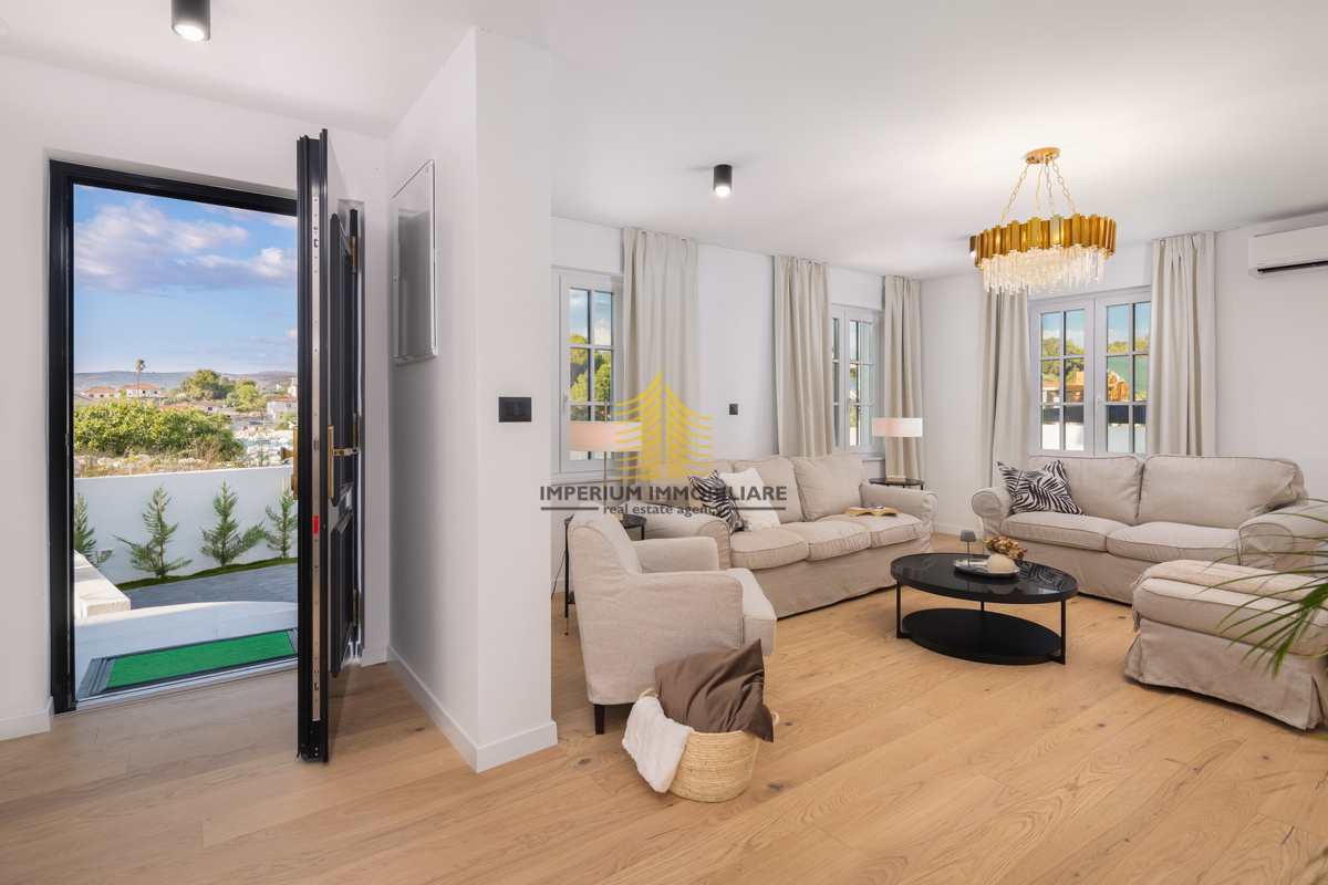 Hiša, prodaja, Rogoznica, Ražanj, 407,32 m2, vila