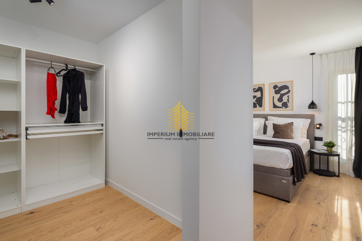 Hiša, prodaja, Rogoznica, Ražanj, 407,32 m2, vila