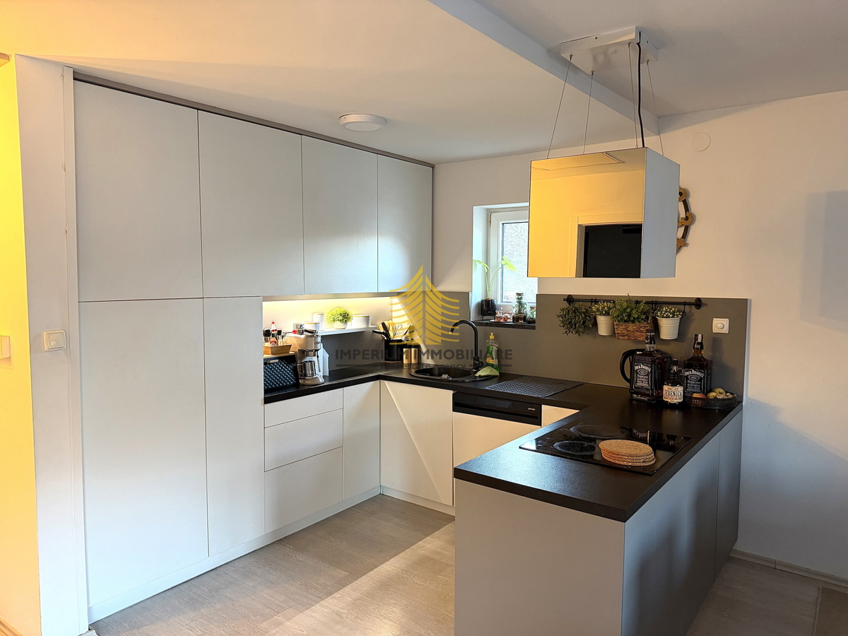 Hiša, prodaja, Podsljeme, Markuševec, 320 m2, dvojna hiša