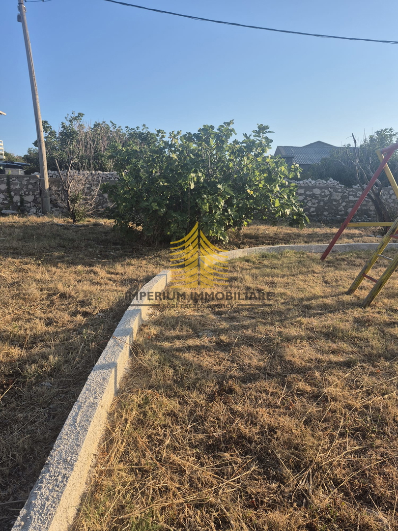Hiša, Prodaja, Ražanac, 60 m2, Samostojna