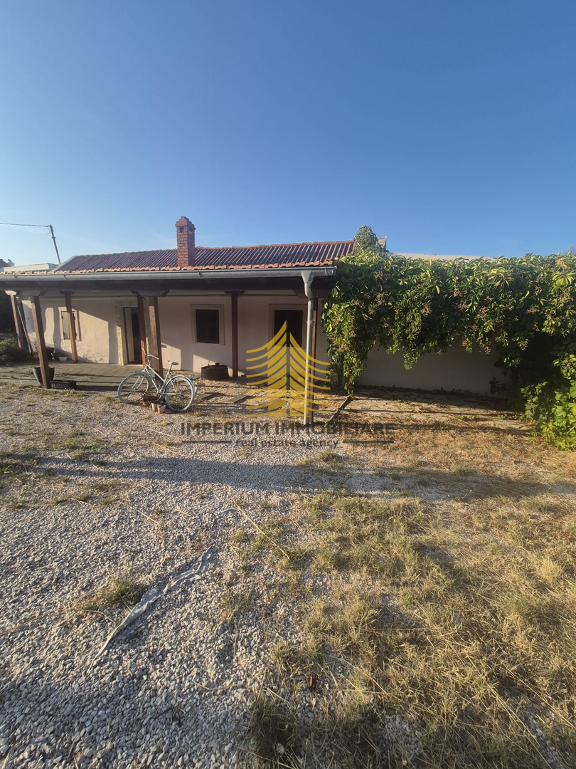 Hiša, Prodaja, Ražanac, 60 m2, Samostojna