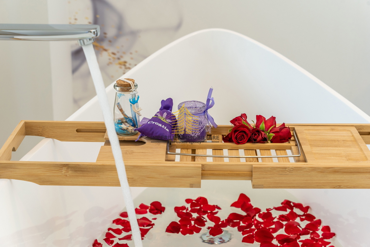 Hiša, prodaja, Privlaka, 450 m2, vila