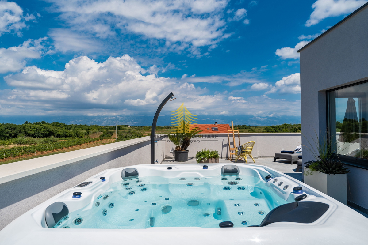 Hiša, prodaja, Privlaka, 450 m2, vila