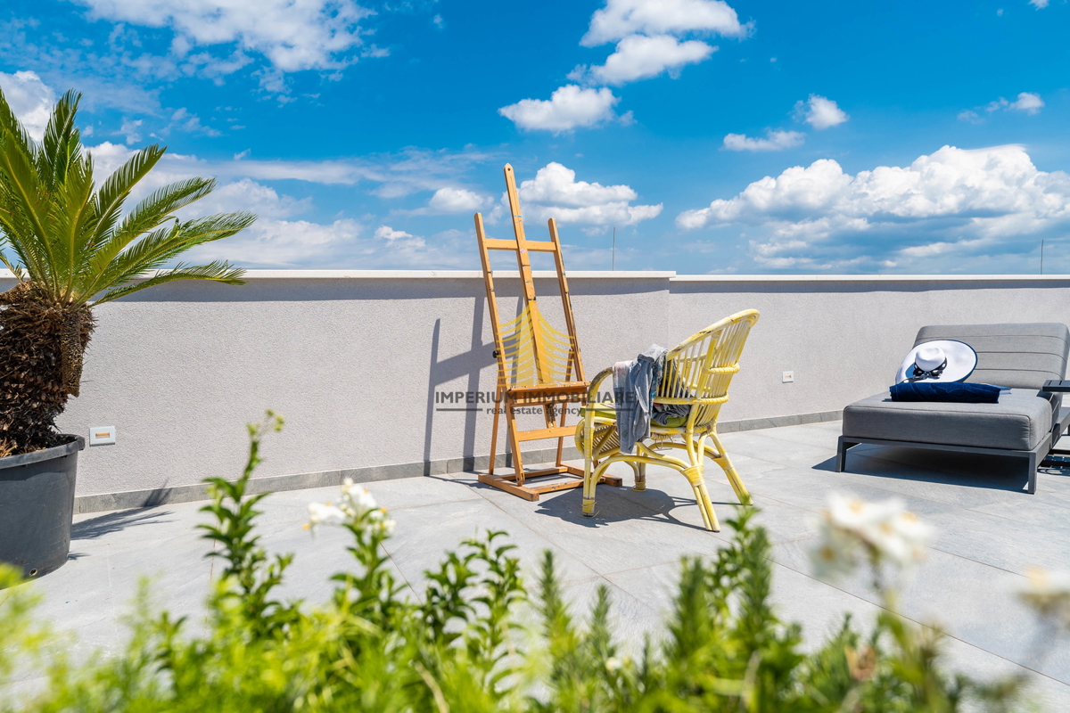 Hiša, prodaja, Privlaka, 450 m2, vila