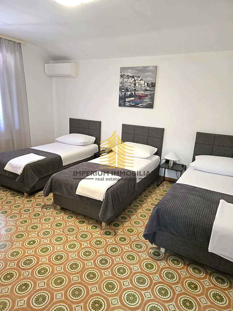 Hiša, prodaja, Poreč, Kukci, 330 m2, samostojna